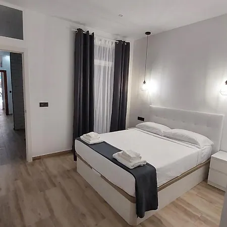 Lemon Tree Apartment